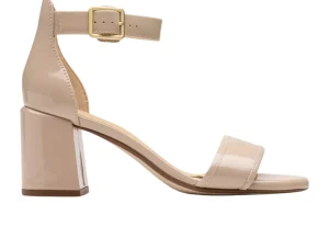 Clarks Ezoria Mae - Sand Patent
