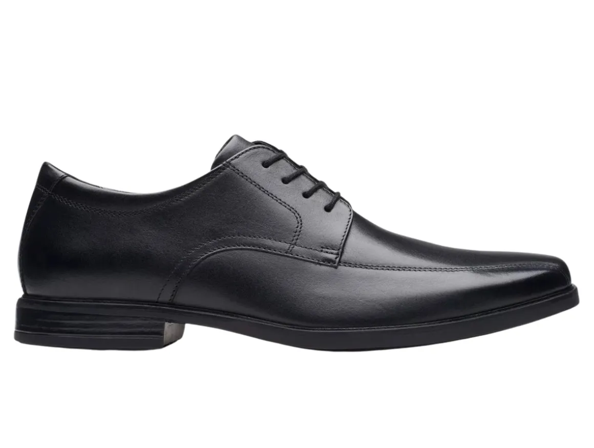 clarks_howard_over__black_0.webp Clarks Howard Over - Black Leather