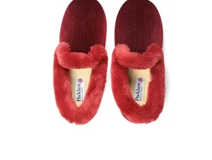 Padders Repose - Winter Red